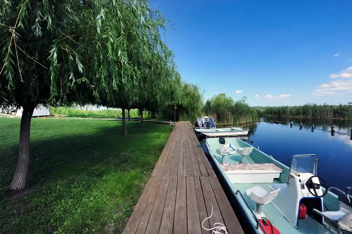 Pike Inn - Cazare Delta Dunarii cu piscina, Cazare dunavatul de jos